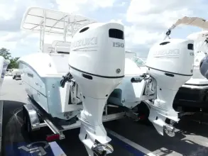 Thumbnail von Twin Vee Powercats 260