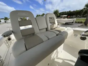 Thumbnail von Boston Whaler 330 Outrage