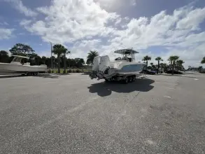 Thumbnail von Boston Whaler 330 Outrage