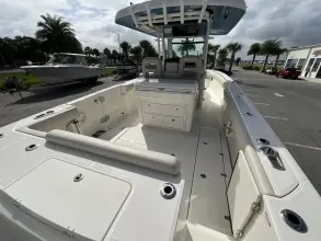 Thumbnail von Boston Whaler 330 Outrage