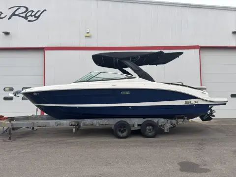 Sea Ray SLX 280