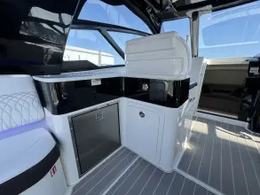 Thumbnail von Sea Ray 370 Sundancer Außenborder