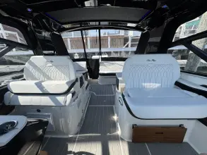 Thumbnail von Sea Ray 370 Sundancer Außenborder