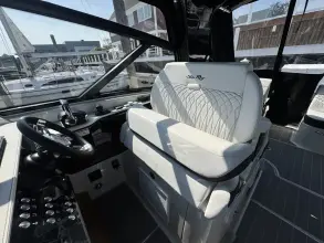 Thumbnail von Sea Ray 370 Sundancer Außenborder