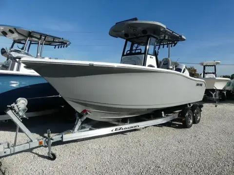 Sea Pro Boats 242 CC DLX 