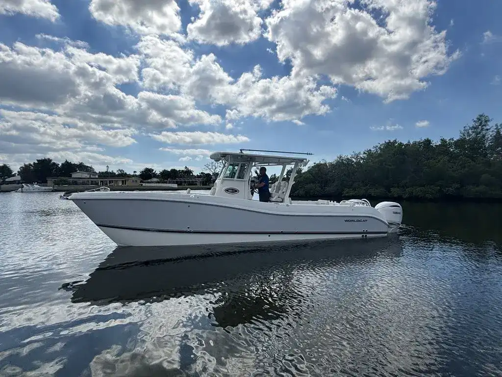 Thumbnail von World Cat 325 CC