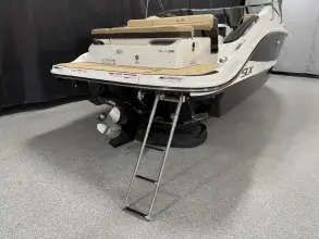 Thumbnail von Sea Ray SLX 260