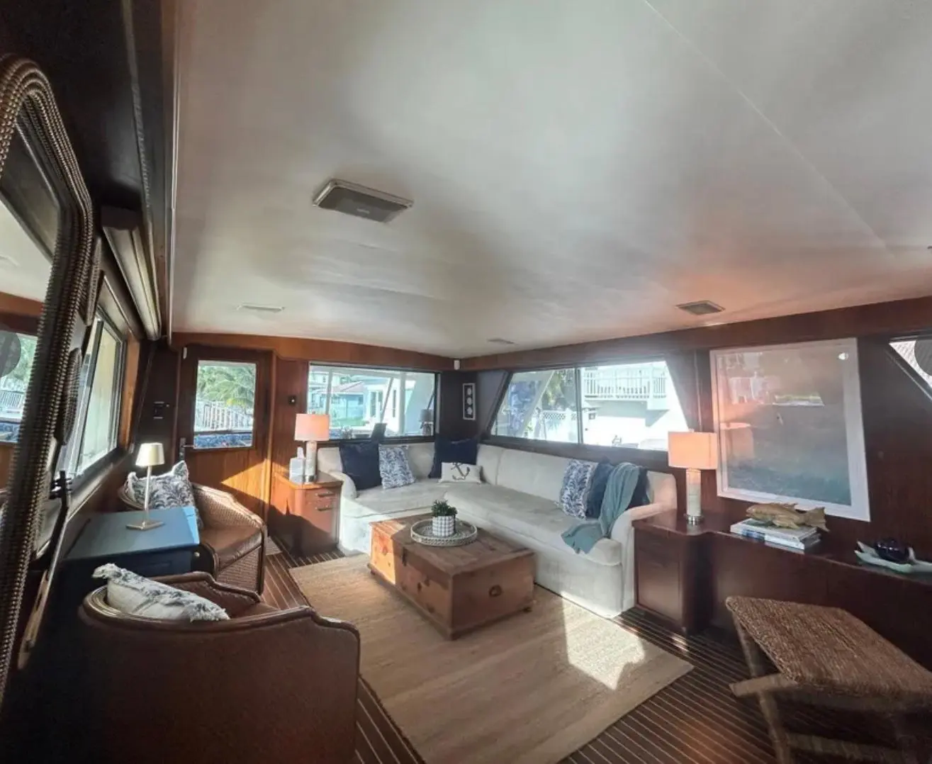 Thumbnail von Hatteras 67 Cockpit Motor Yacht