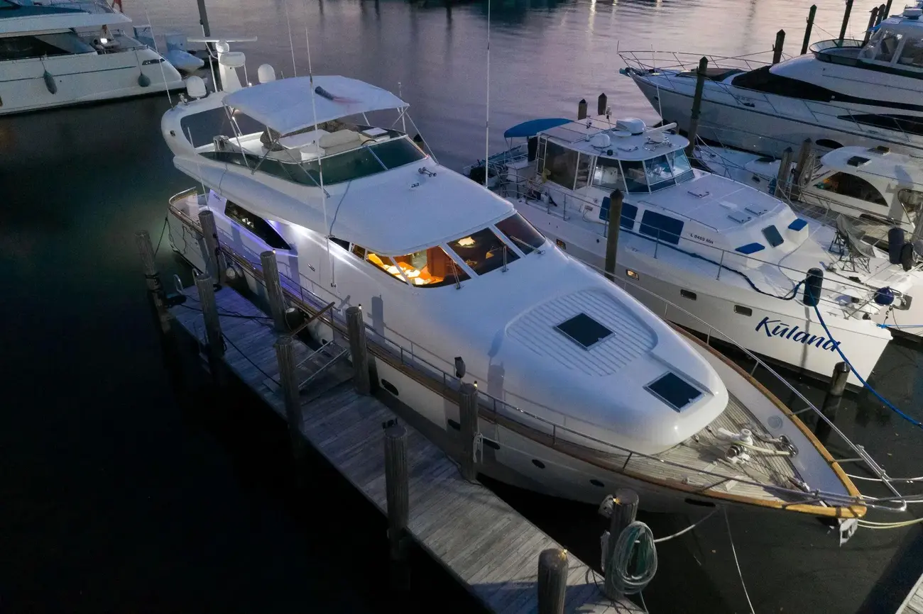 Thumbnail von Maiora Fipa 70' Flybridge