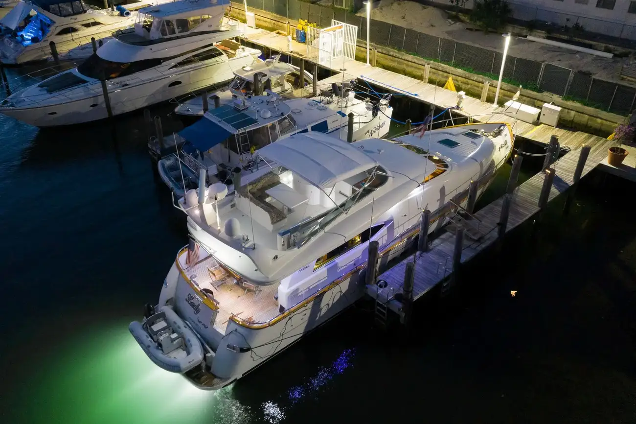 Thumbnail von Maiora Fipa 70' Flybridge