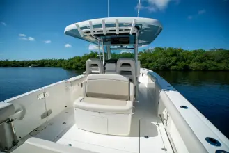 Thumbnail von Boston Whaler 330 Outrage