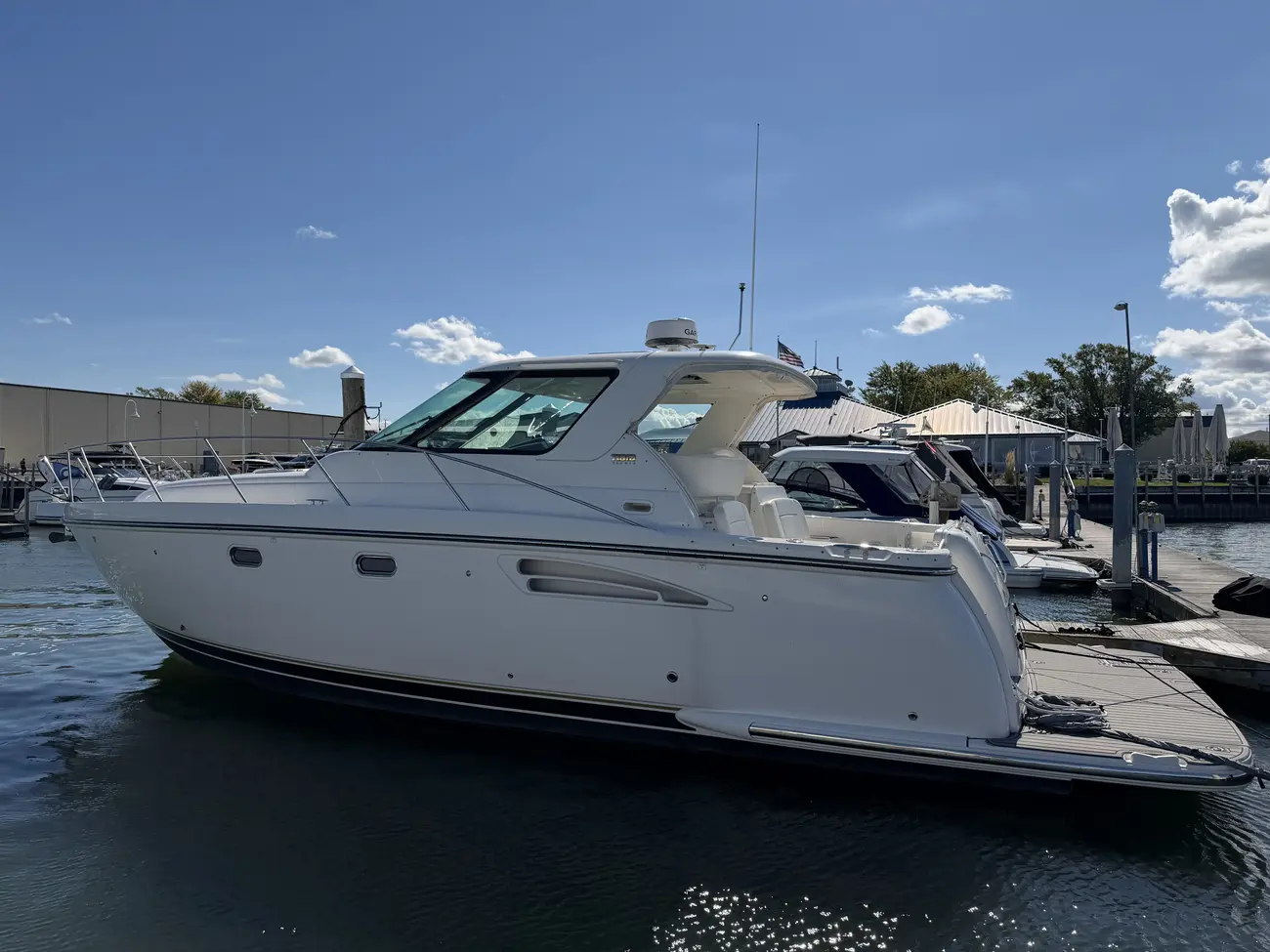Tiara Yachts 3600 Sovran