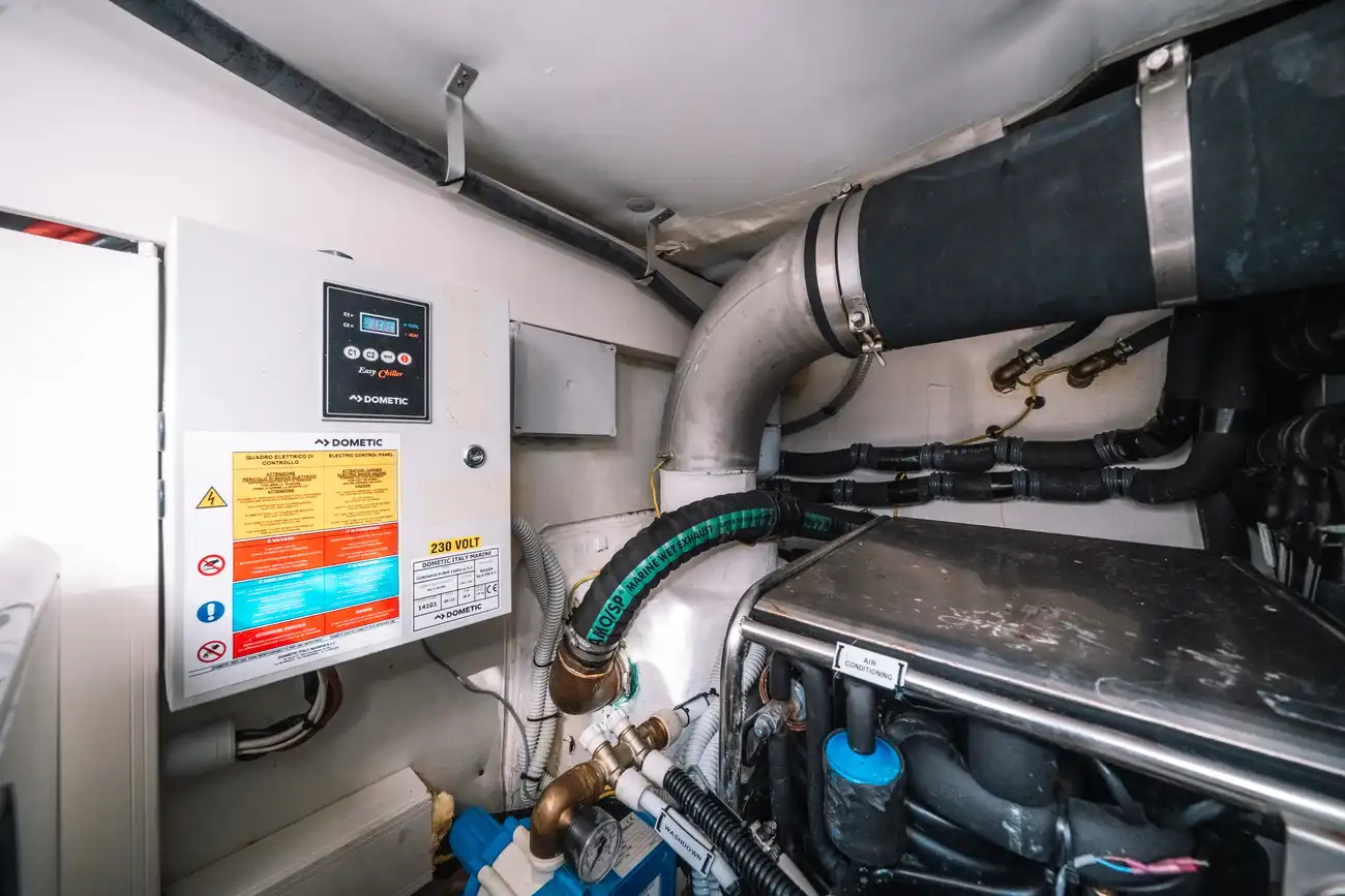 Thumbnail von Azimut 50