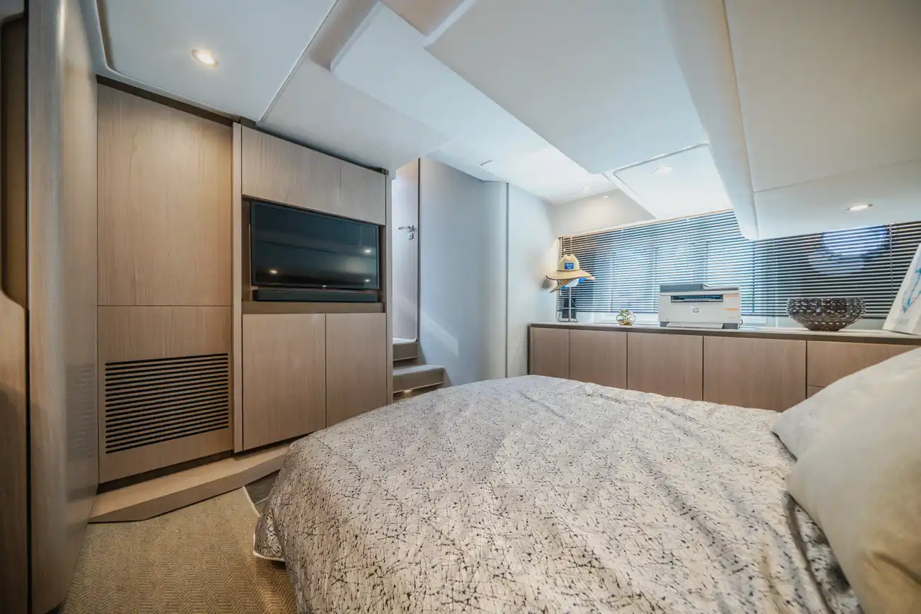 Thumbnail von Azimut 50