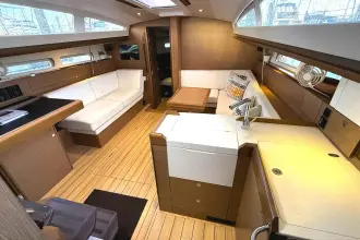 Thumbnail von Jeanneau Sun Odyssey 44 DS