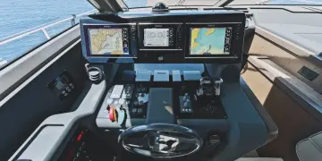 Thumbnail von Ferretti Yachts 550 Be One