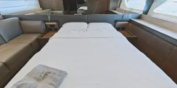 Thumbnail von Ferretti Yachts 550 Be One