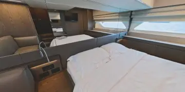 Thumbnail von Ferretti Yachts 550 Be One