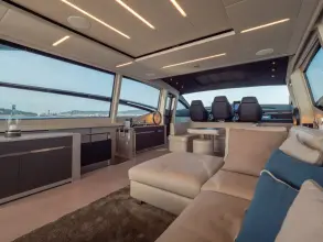 Thumbnail von Pershing 8X Survivor of London