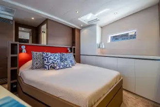 Thumbnail von CNB 76