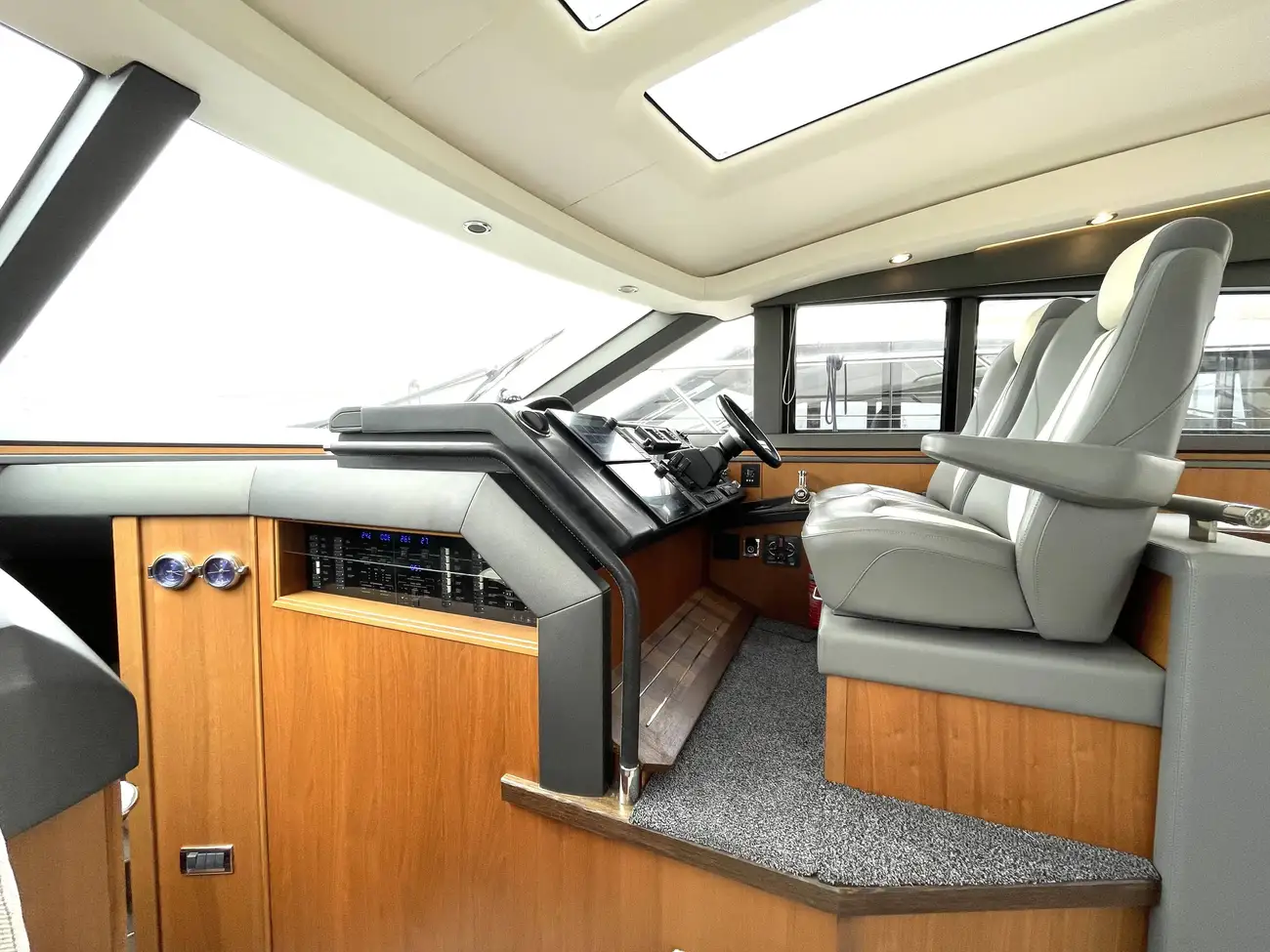 Thumbnail von Princess V62 S