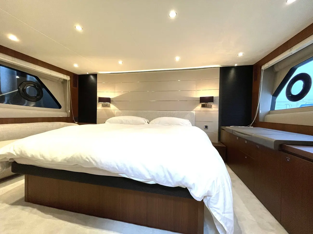 Thumbnail von Princess V62 S