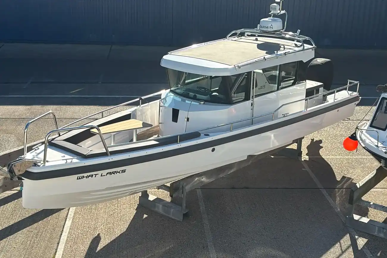 Axopar 28 T Top What Larks