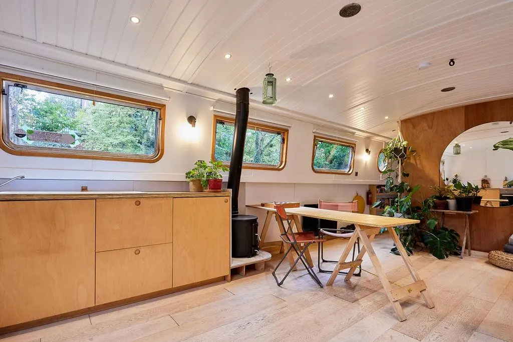 Thumbnail von Monica Mabel