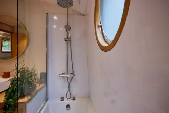 Thumbnail von Monica Mabel