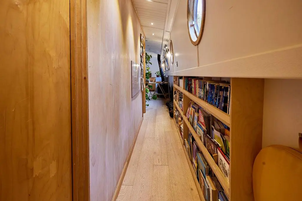 Thumbnail von Monica Mabel