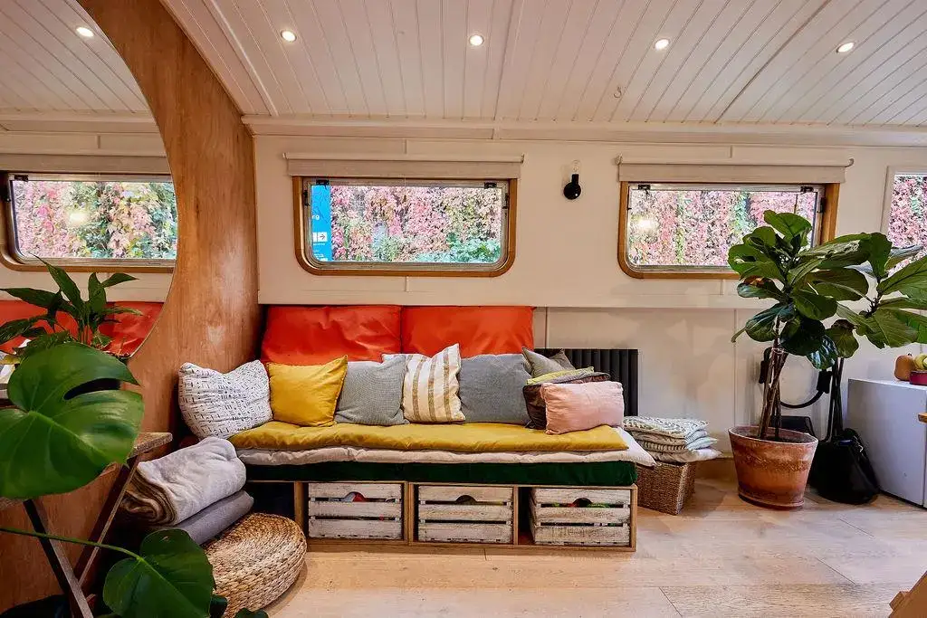 Thumbnail von Monica Mabel