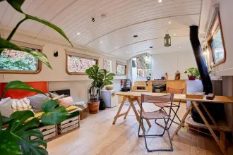 Thumbnail von Monica Mabel