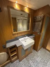 Thumbnail von Collingwood Abode 64 Widebeam Queen Bee