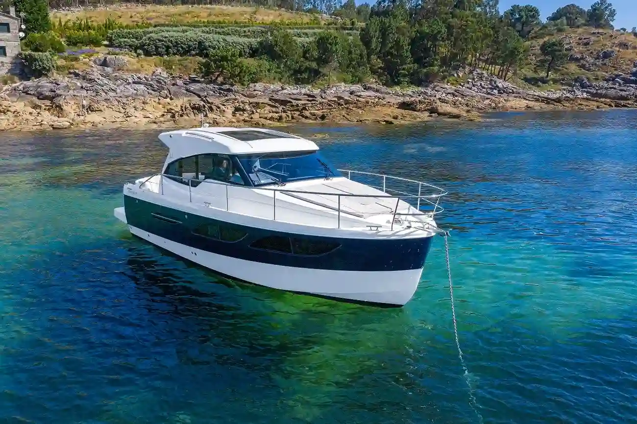 Rodman Spirit 31 HT Inboard NEW TO ORDER