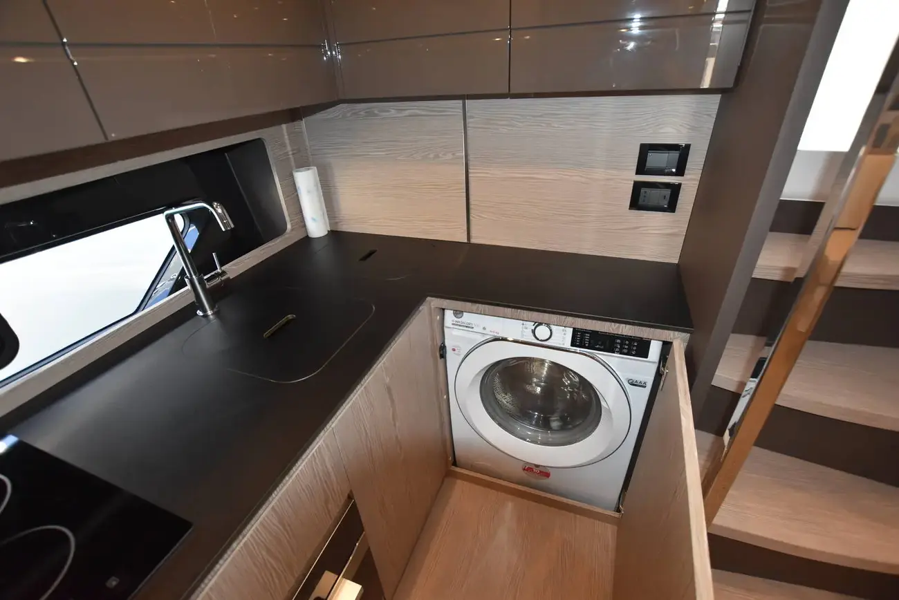 Thumbnail von Azimut Atlantis 45