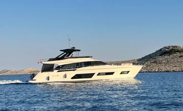 Ferretti Yachts 670 06-00636
