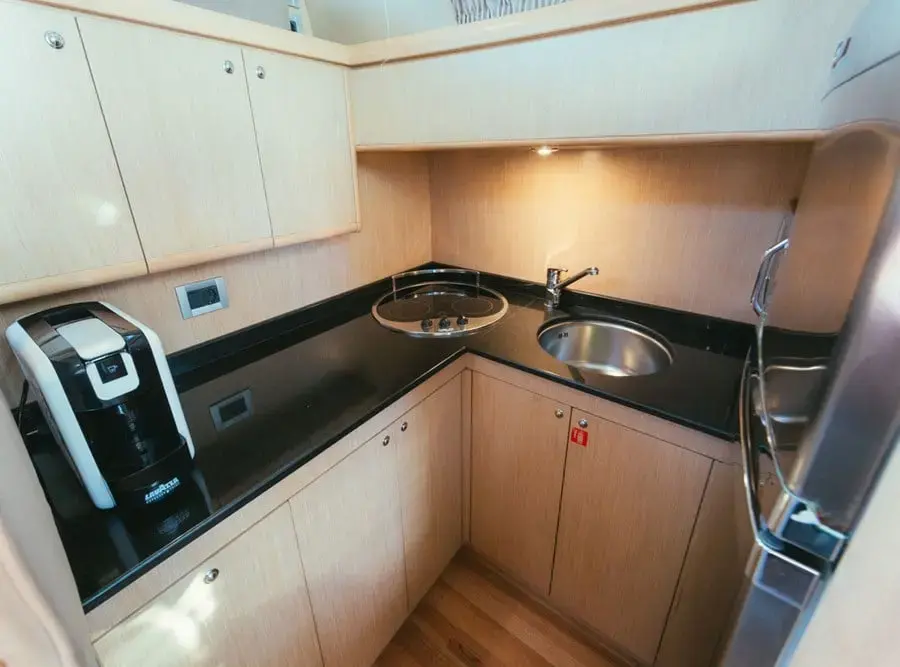 Thumbnail von Ferretti Yachts 460 02-00100