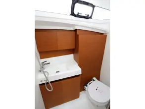 Thumbnail von Jeanneau Sun Odyssey 380