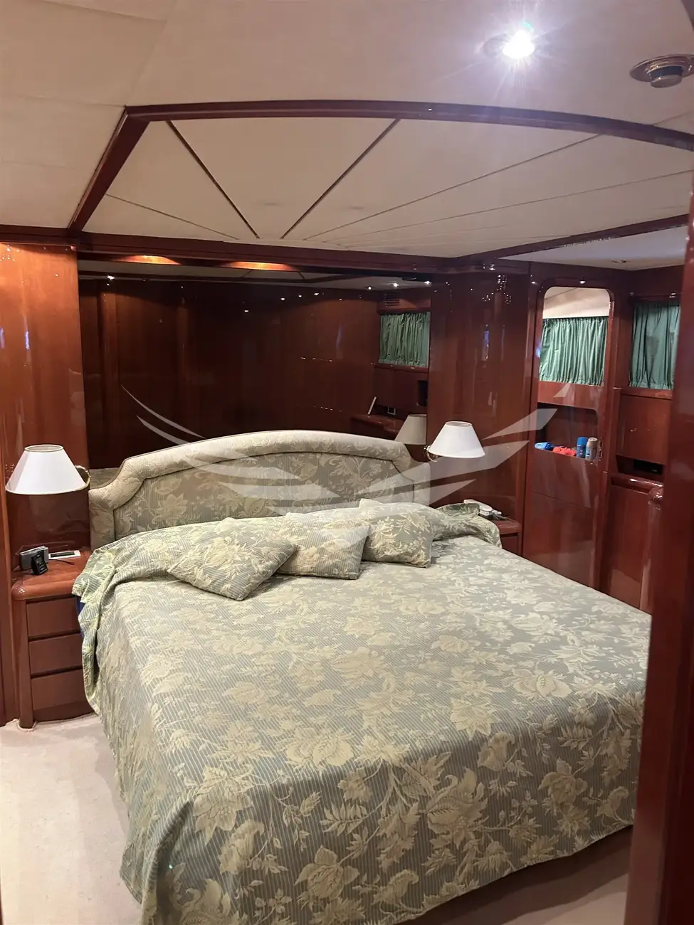 Thumbnail von Falcon 82 S