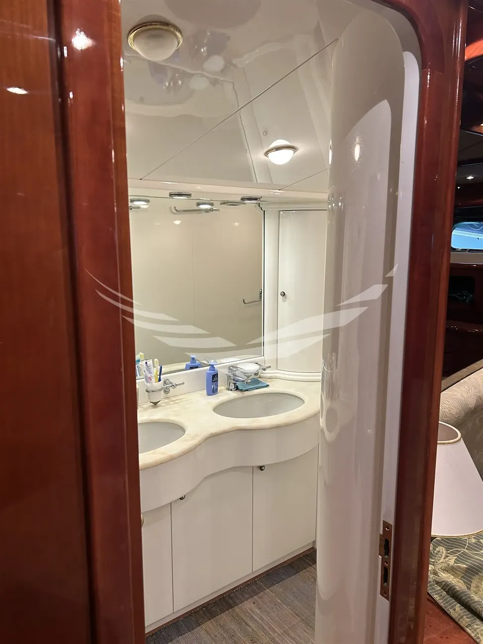 Thumbnail von Falcon 82 S