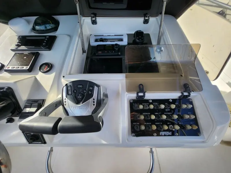 Thumbnail von Intrepid 3560 Cuddy