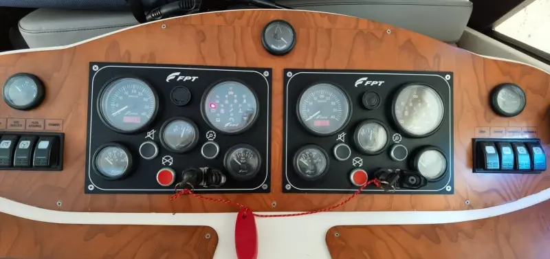 Thumbnail von Cantieri di LIVORNO Space 36 Fly