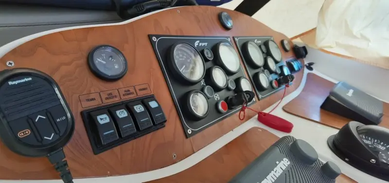 Thumbnail von Cantieri di LIVORNO Space 36 Fly