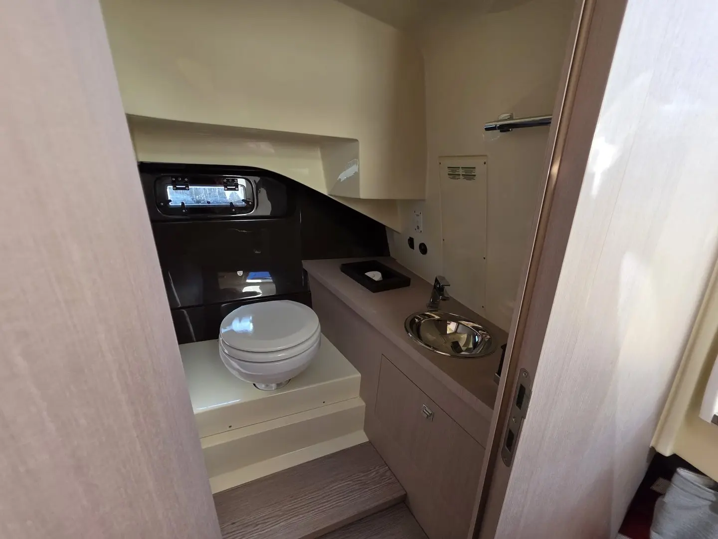 Thumbnail von Invictus GT280 07-00525