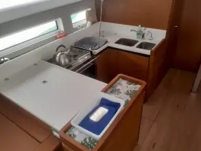 Thumbnail von Jeanneau Sun Odyssey 440 Moon