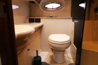 Thumbnail von Cruisers Yachts 370 Express