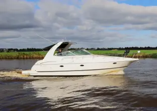 Thumbnail von Cruisers Yachts 370 Express