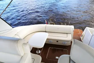 Thumbnail von Cruisers Yachts 370 Express