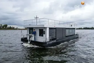 Thumbnail von Houseboat Waterloft Luxemotor