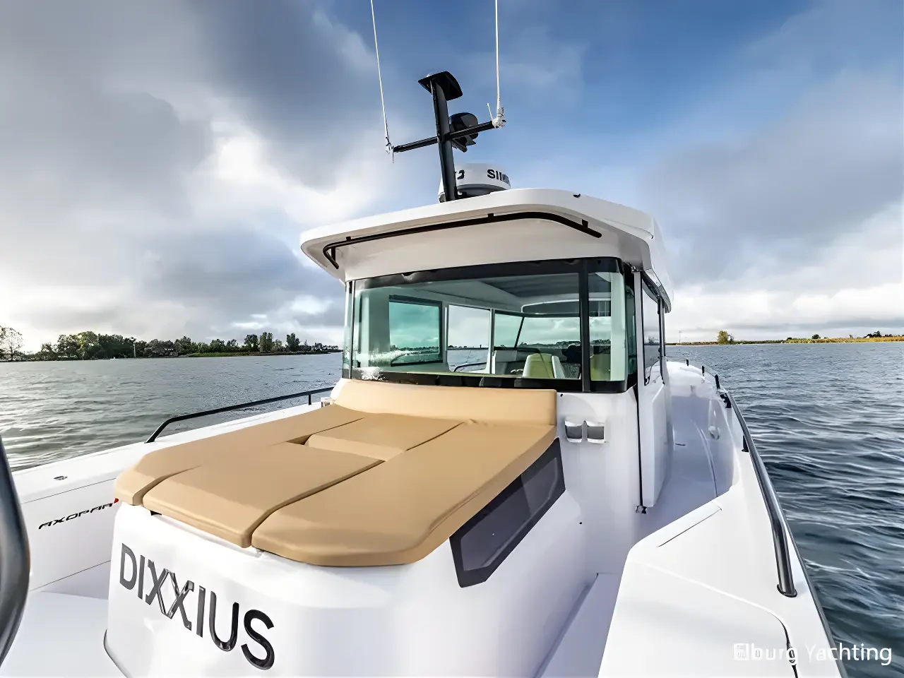 Thumbnail von Axopar 37 XC Cross Cabin